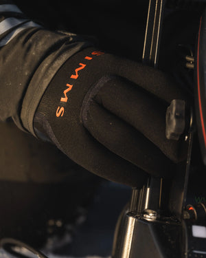 Simms Exstream Neoprene Glove - Mossy Creek Fly Fishing