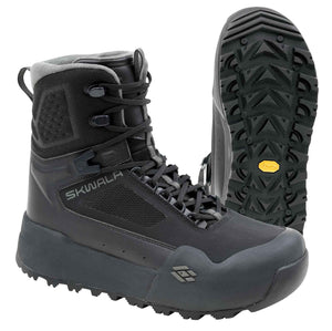 Skwala RS wading boot in black and gray, side view with Vibram lugged rubber outsole