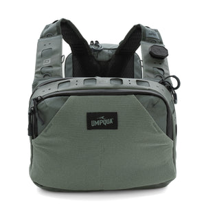 Umpqua Swiftlink Overlook Chest Pack in sage
