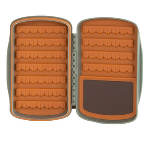 Fishpond Tacky Pescador Small MagPad Fly Box open