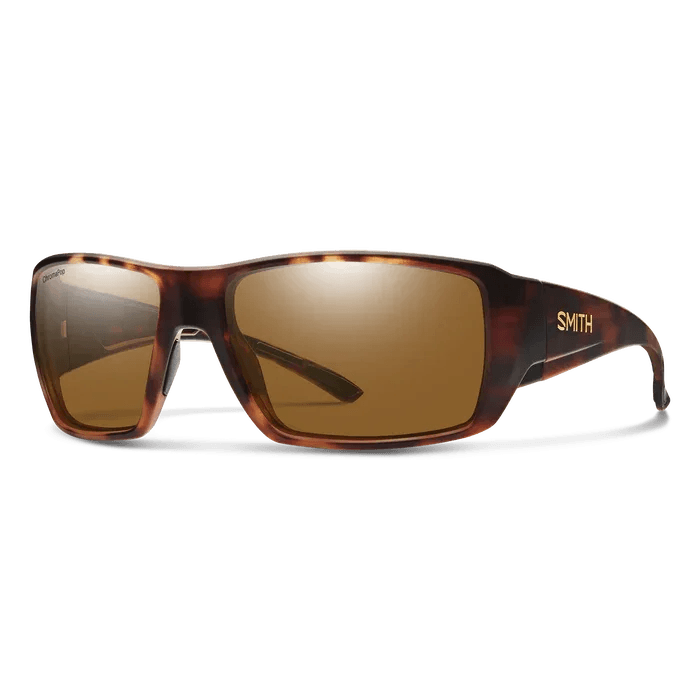 Smith Guide's Choice XL sunglasses, Matte Havana frame, ChromaPop Glass Polarized Brown lens, three-quarter view